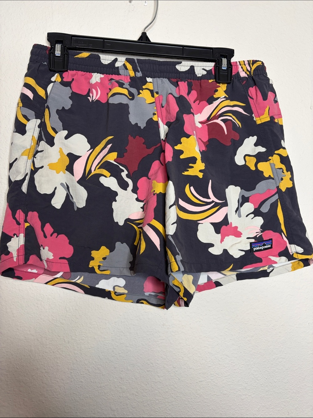 Patagonia | Women’s Floral Barely Baggies Shorts Size Medium